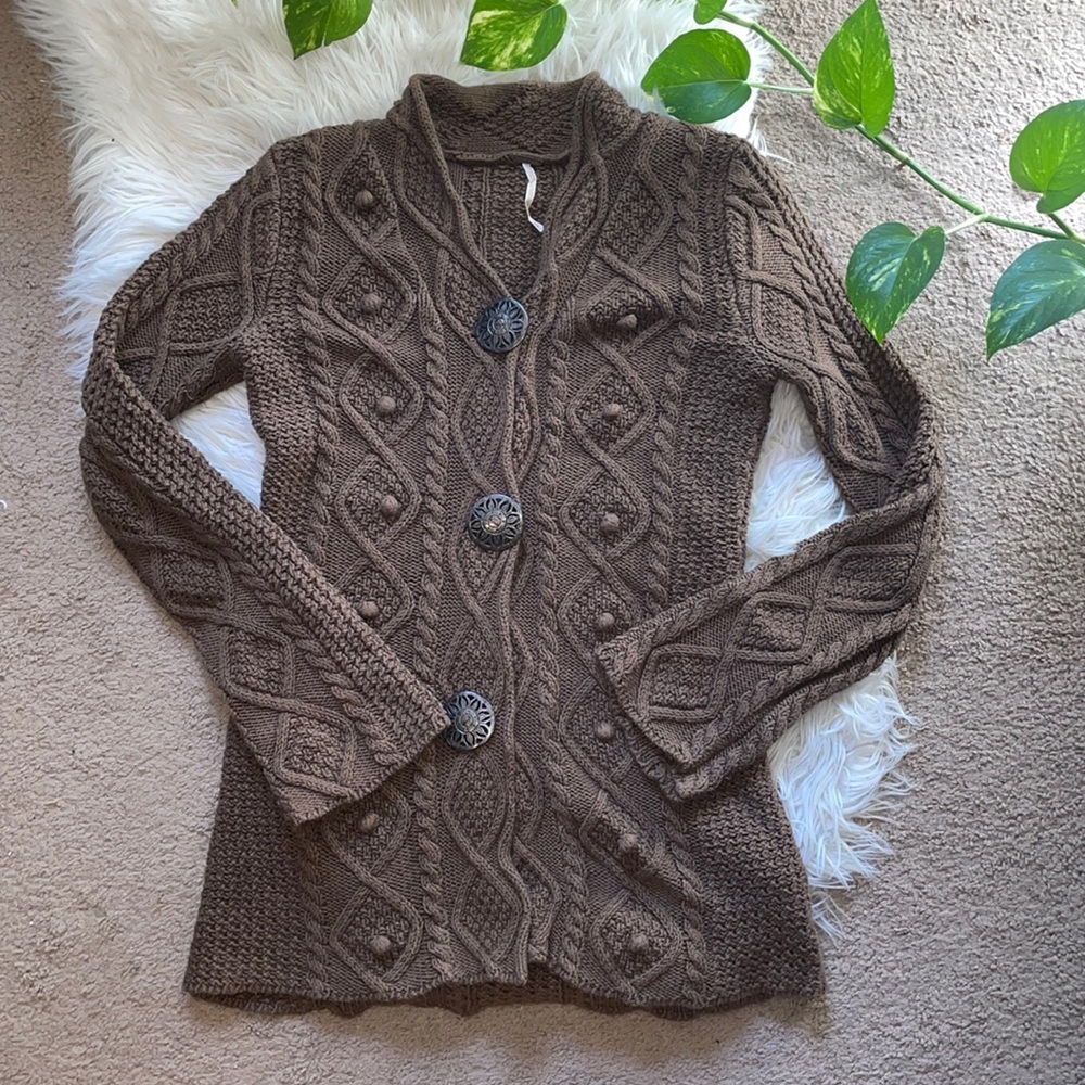 Free People | M cable knit cardigan sweater with 3 sun  buttons